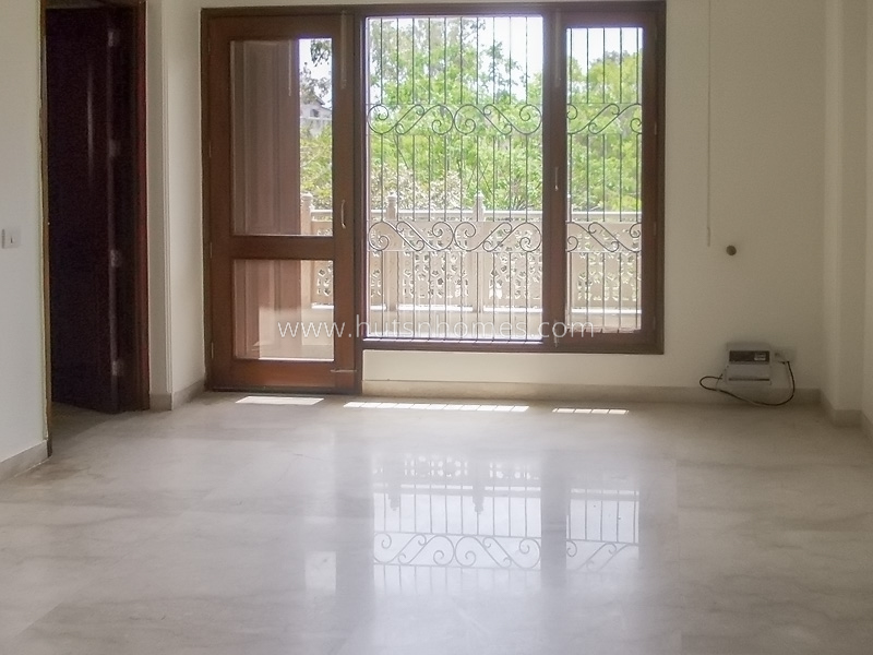 3 BHK Flat For Rent in Defence Colony