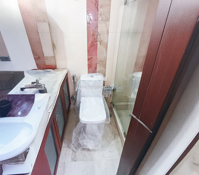 3 BHK Flat For Rent in Defence Colony