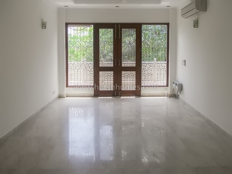 3 BHK Flat For Rent in Defence Colony