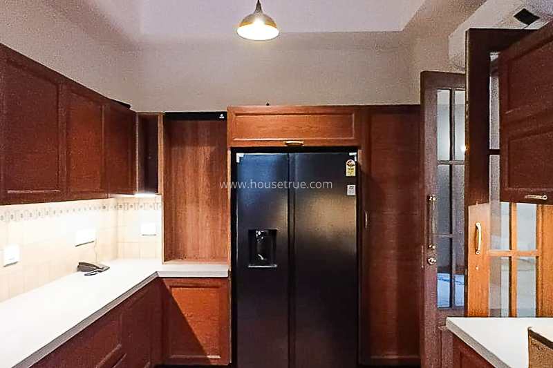 3 BHK Flat For Rent in Defence Colony