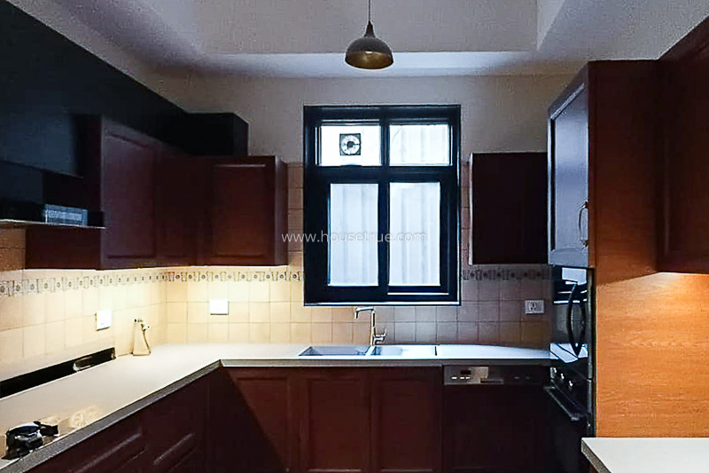 3 BHK Flat For Rent in Defence Colony