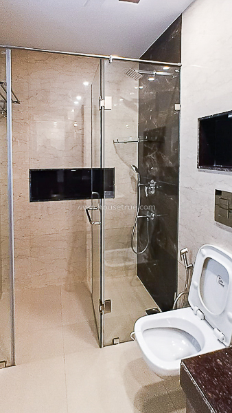 3 BHK Flat For Rent in Defence Colony