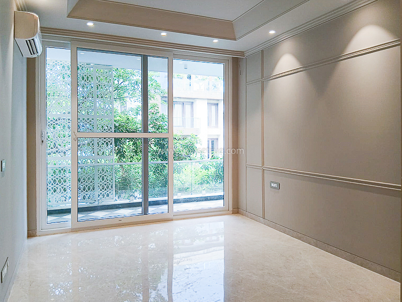 3 BHK Flat For Rent in Defence Colony