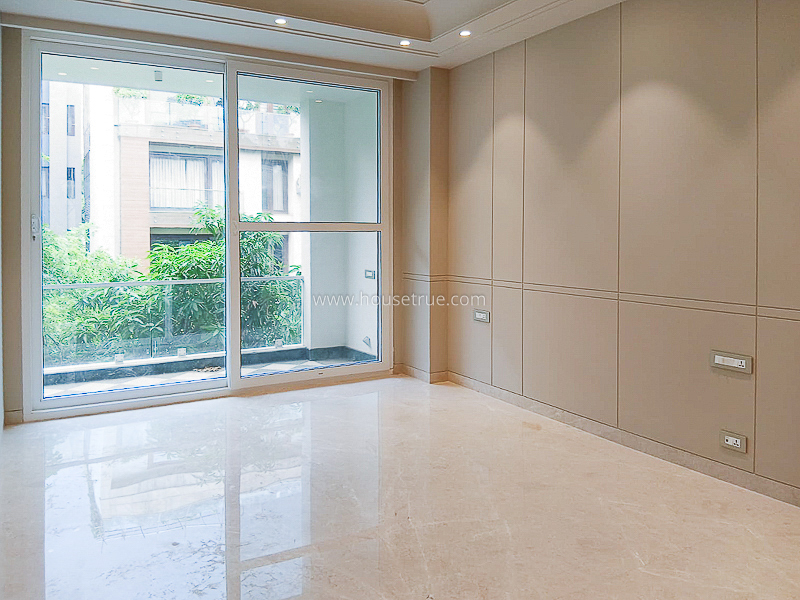 3 BHK Flat For Rent in Defence Colony