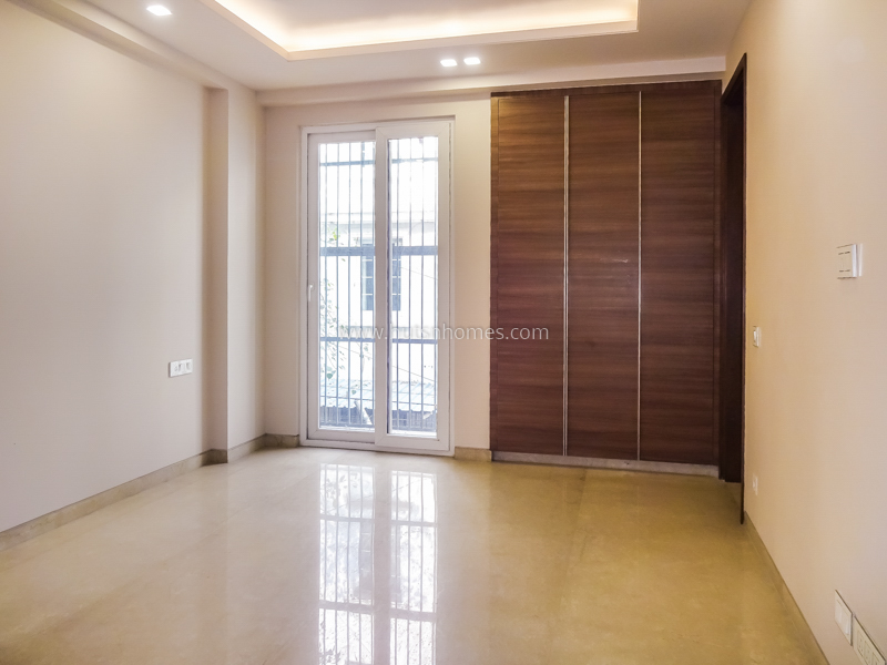 4 BHK Builder Floor For Rent in Defence Colony