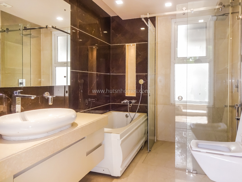 4 BHK Builder Floor For Rent in Defence Colony