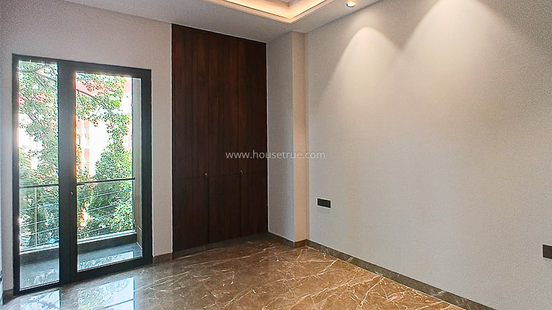 4 BHK Flat For Rent in Defence Colony