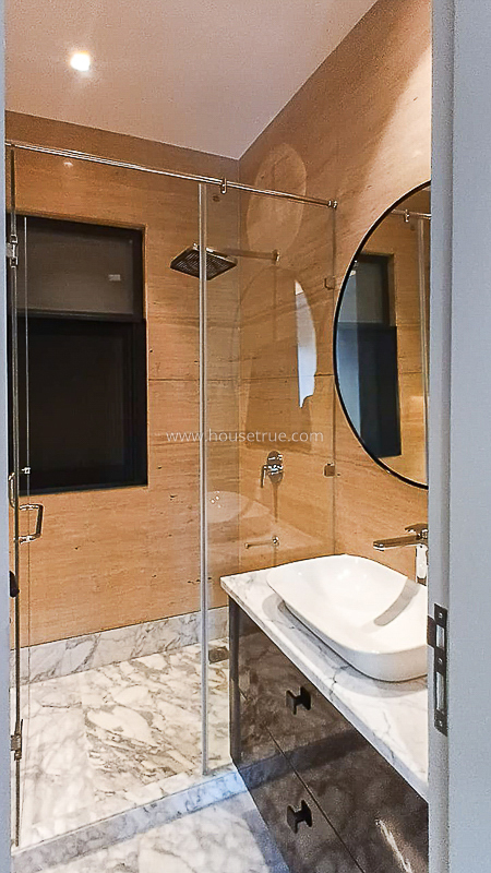 4 BHK Flat For Rent in Defence Colony