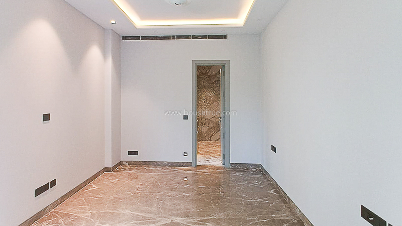 4 BHK Flat For Rent in Defence Colony