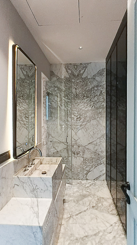 4 BHK Flat For Rent in Defence Colony