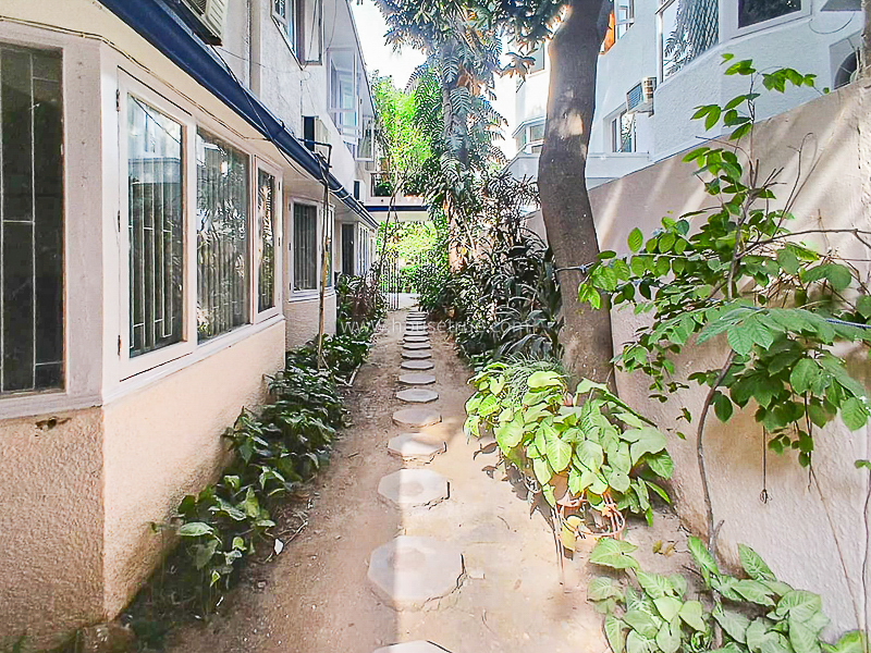 3 BHK Flat For Rent in New Friends Colony