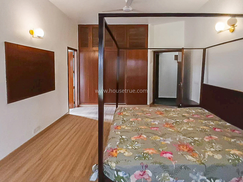 3 BHK Flat For Rent in New Friends Colony