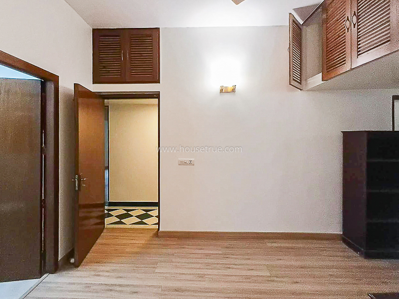 3 BHK Flat For Rent in New Friends Colony