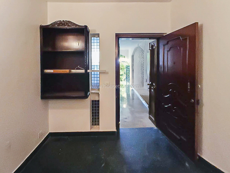 3 BHK Flat For Rent in New Friends Colony