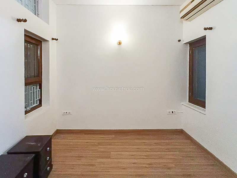 3 BHK Flat For Rent in New Friends Colony
