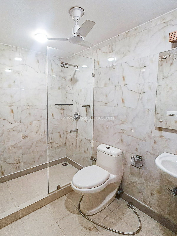 3 BHK Flat For Rent in New Friends Colony