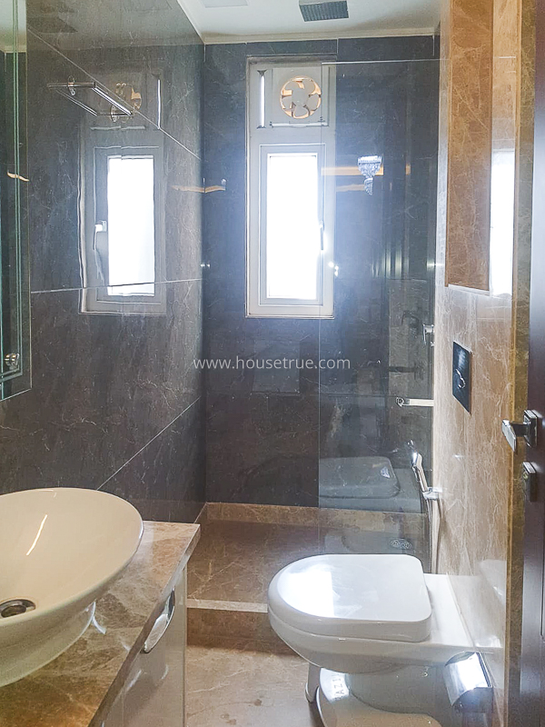 3 BHK Flat For Rent in Safdarjung Enclave