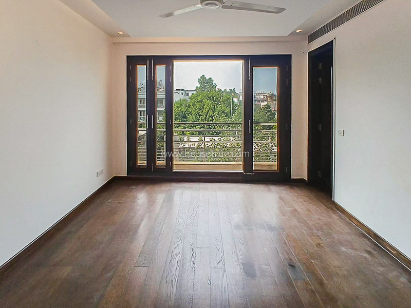 4 BHK Flat For Rent in New Friends Colony