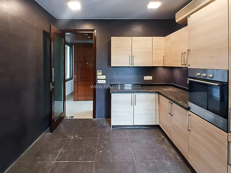 4 BHK Flat For Rent in New Friends Colony
