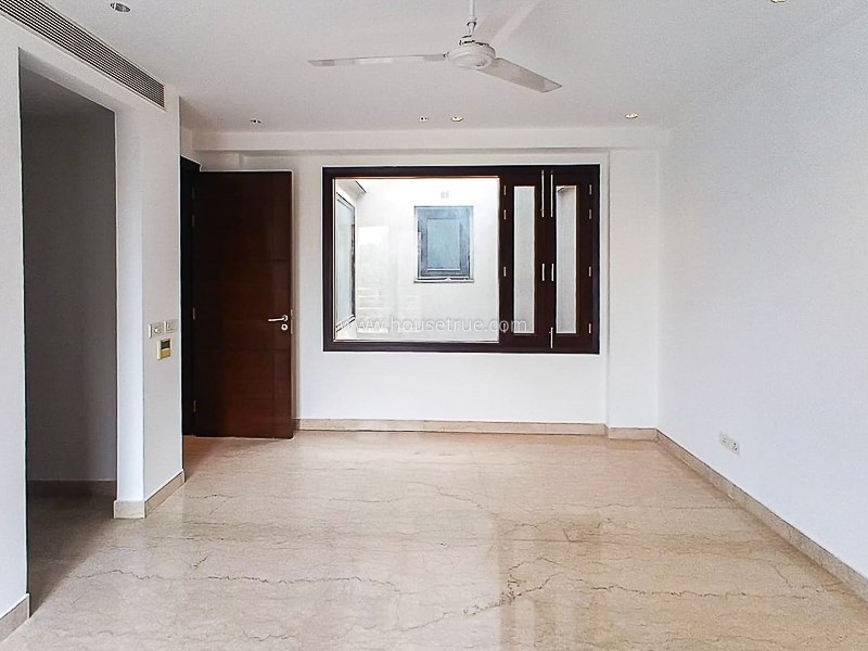 4 BHK Flat For Rent in New Friends Colony
