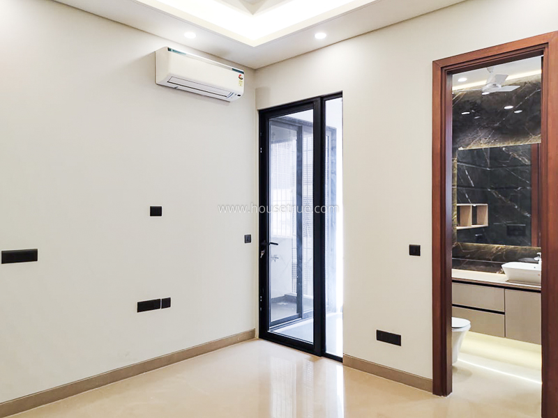 3 BHK Builder Floor For Rent in Safdarjung Enclave