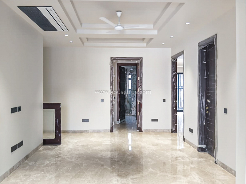 3 BHK Flat For Rent in Defence Colony