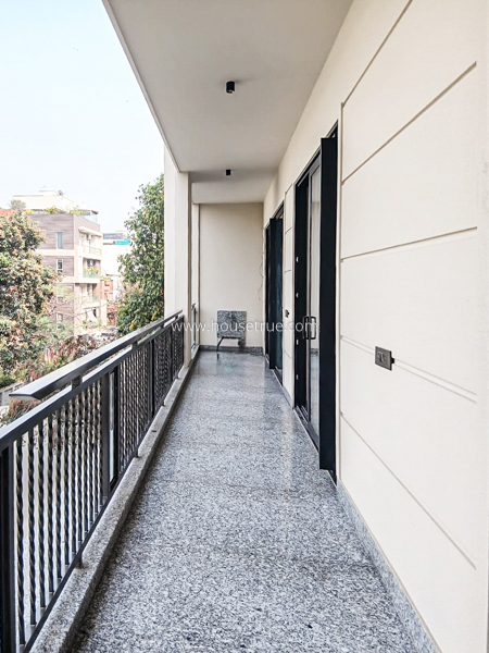 3 BHK Flat For Rent in Defence Colony