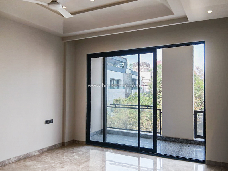 3 BHK Flat For Rent in Defence Colony