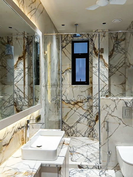 3 BHK Builder Floor For Rent in Defence Colony