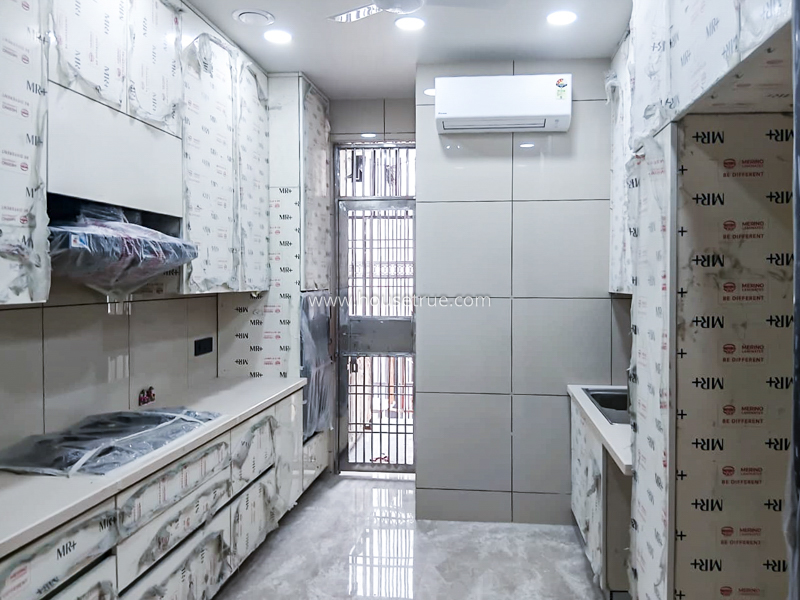 3 BHK Flat For Rent in Defence Colony