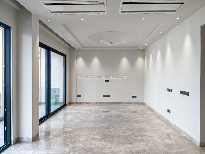 3 BHK Flat For Rent in Defence Colony