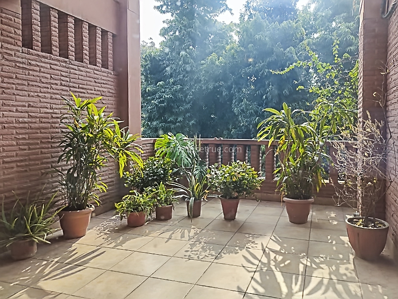 4 BHK Duplex For Rent in Shanti Niketan