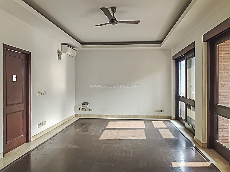 4 BHK Duplex For Rent in Shanti Niketan