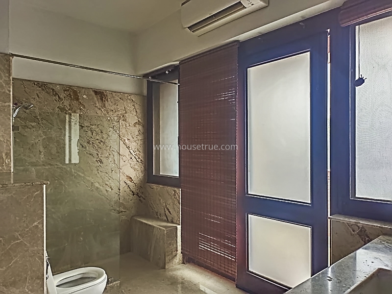4 BHK Duplex For Rent in Shanti Niketan
