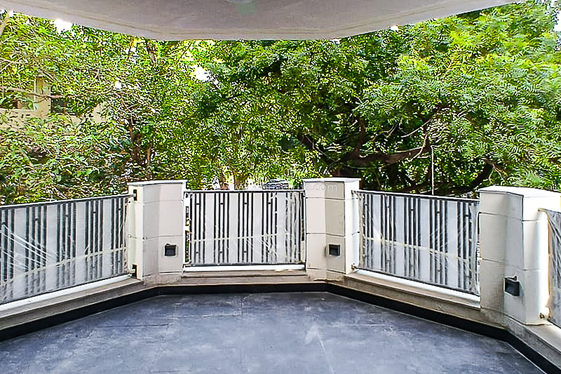 4 BHK Flat For Rent in Hailey Road