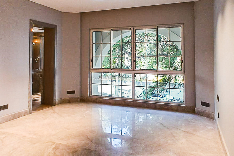 4 BHK Flat For Rent in Hailey Road