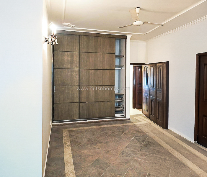 4 BHK Flat For Rent in Greater Kailash Part 2