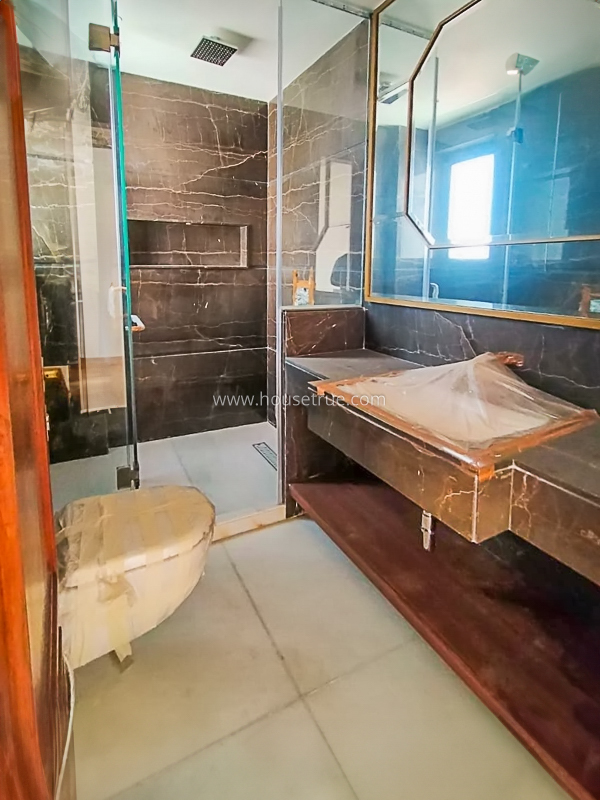 3 BHK Builder Floor For Rent in Chanakyapuri