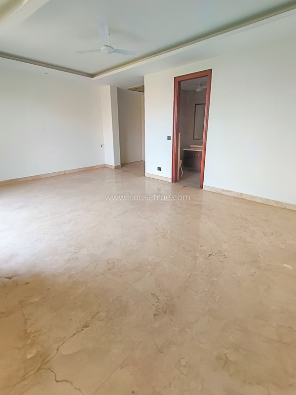 3 BHK Builder Floor For Rent in Chanakyapuri