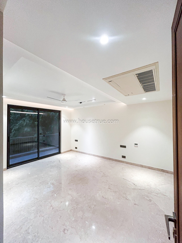 3 BHK Builder Floor For Rent in Chanakyapuri