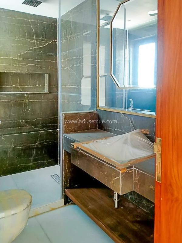 3 BHK Builder Floor For Rent in Chanakyapuri