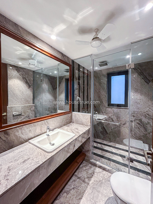 3 BHK Builder Floor For Rent in Chanakyapuri