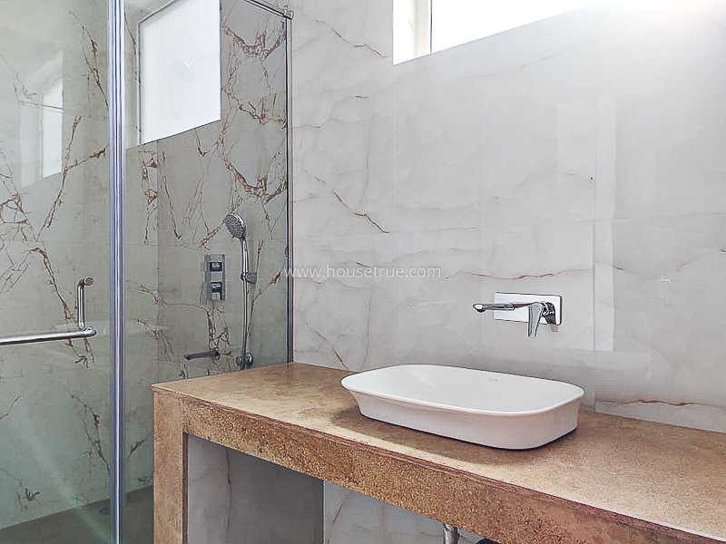 4 BHK Duplex For Rent in Shanti Niketan