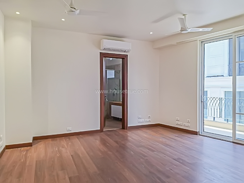 4 BHK Duplex For Rent in Shanti Niketan