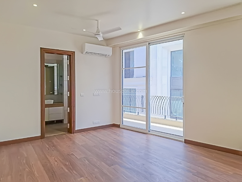 4 BHK Duplex For Rent in Shanti Niketan
