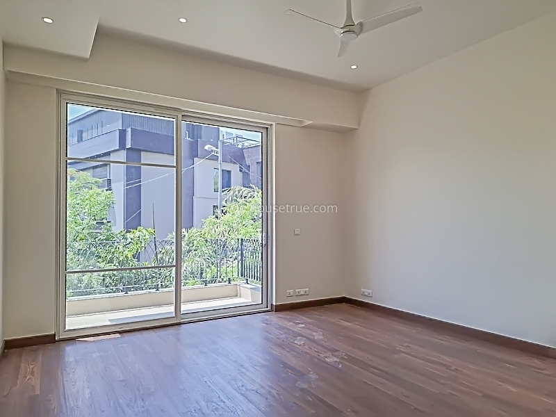 4 BHK Duplex For Rent in Shanti Niketan