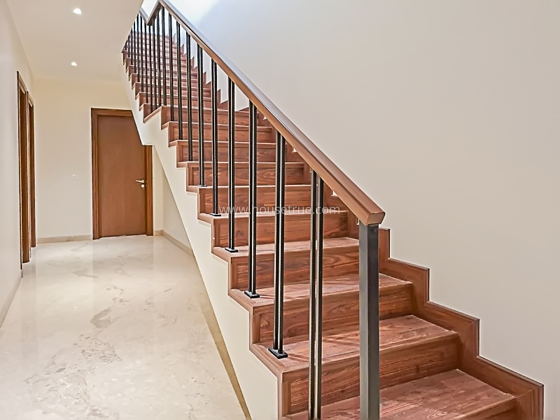 4 BHK Duplex For Rent in Shanti Niketan