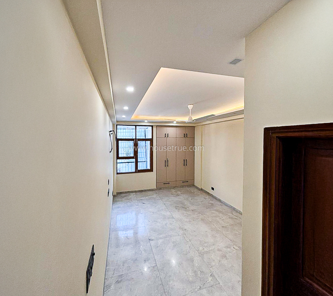 3 BHK Flat For Sale in Greater Kailash Part 1
