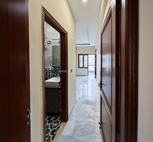 3 BHK Flat For Sale in Greater Kailash Part 1