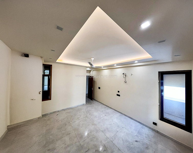 3 BHK Flat For Sale in Greater Kailash Part 1